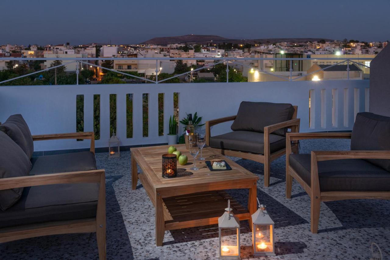 Apartment H Experience Spectacular Rooftop Loft